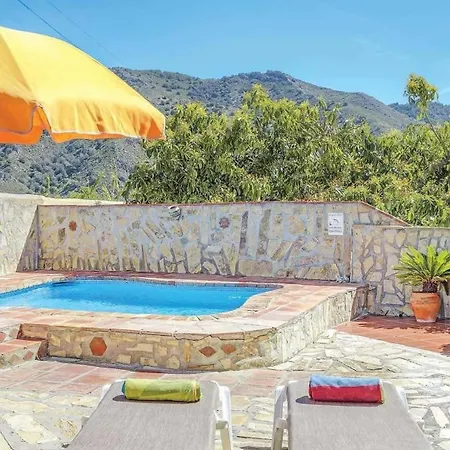 Mit Privatpool Fuer 2 Personen Ca 90 Qm In Nerja, Andalusien Costa Del Sol Nerja